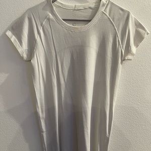 Lululemon Swiftly Tech - White